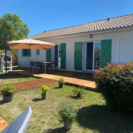 Maison Spacieuse Avec Piscine Hinx